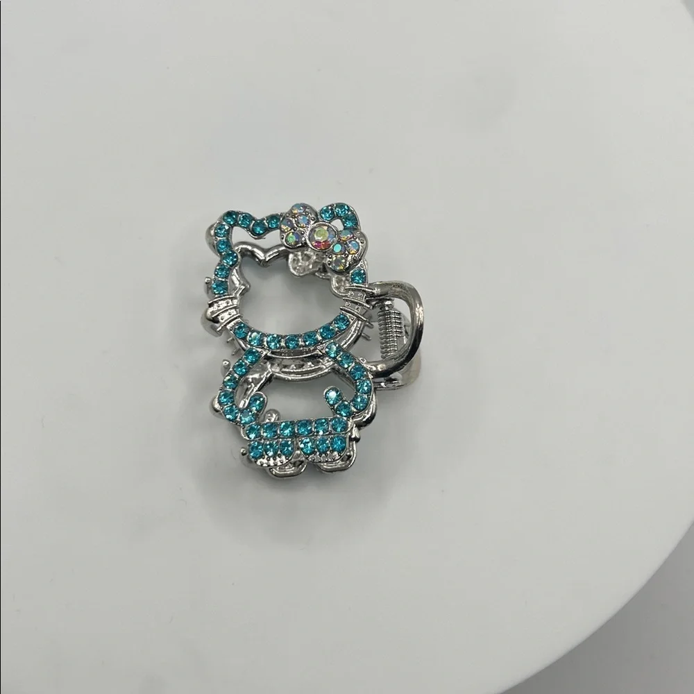 904. Hello Kitty Silver and Blue Crystal Hair Clip